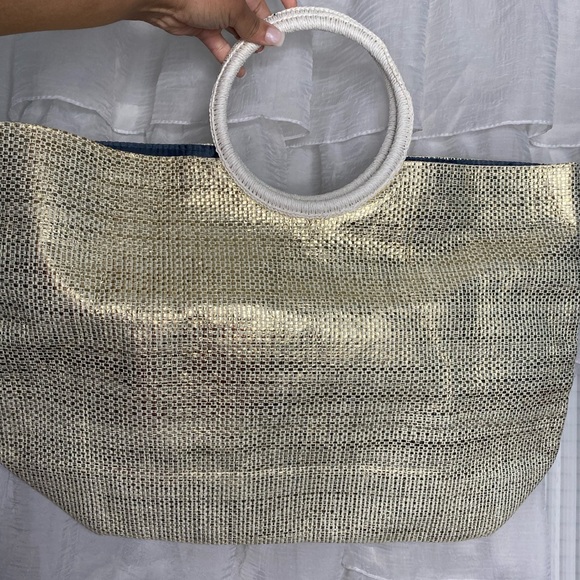 Large Gold Bag with Circle Straw Handle - Picture 1 of 2